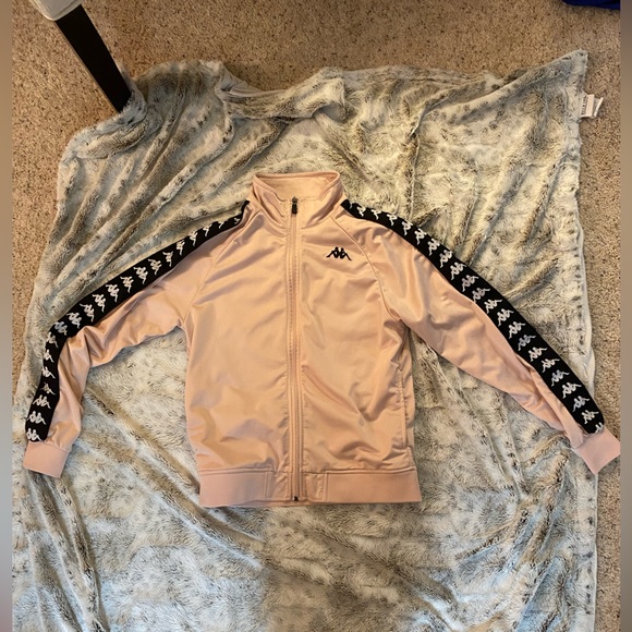 Kappa top - Picture 1 of 3